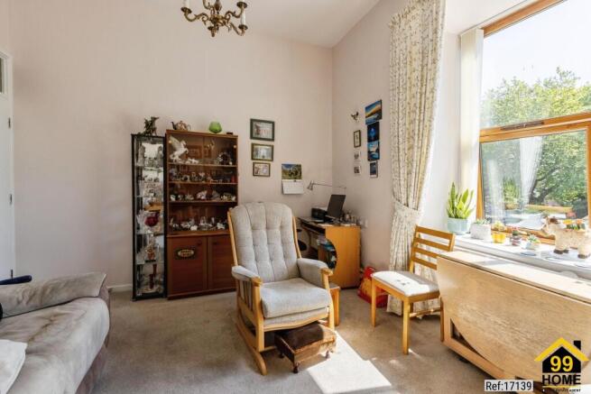 2 bed Flat for sale Image 6