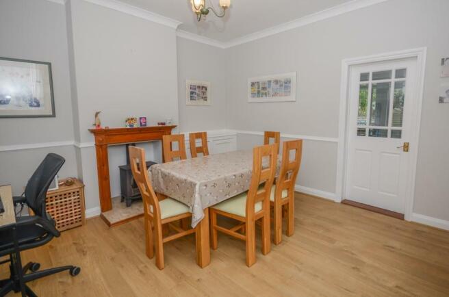 Dining room.jpg