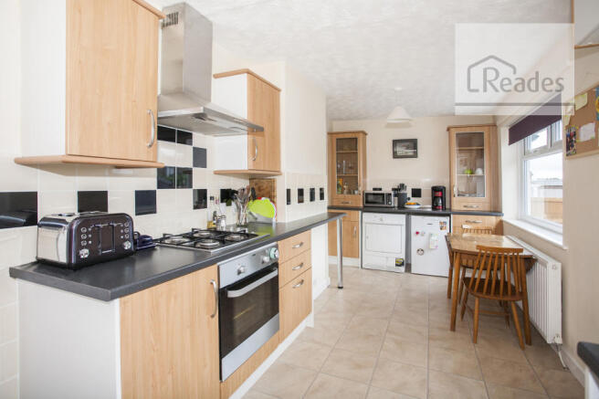 Kitchen/b\'fast rm