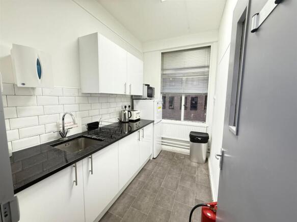 PHOTO-2025-11-25-12-13-45 (4).jpg