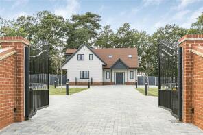 Cedar House, Skylark Meadow, Kentish Lane, Hatfield AL9 6JY