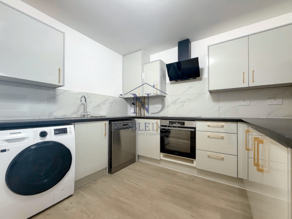 2- Bed ground floor flat in Feltham