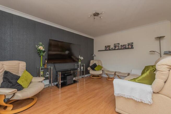 5. Living Room (1).jpg