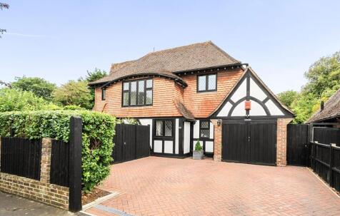 Fernhurst Gardens, Aldwick, PO21