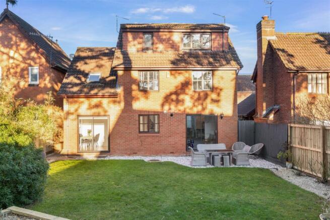 30 Russell Close - Rear view.jpg