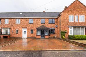 22, Newlands Road, Bentley Heath, Solihull B93 8AU
