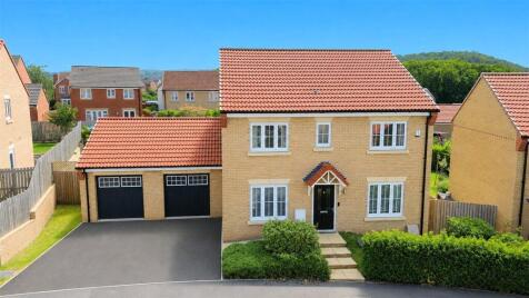 Siskin Close, Guisborough, TS14