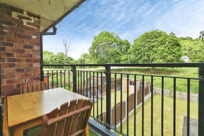 2 bed Apartment for sale Image 12