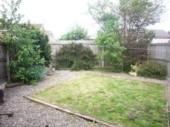 9 Ferndale rear garden.JPG