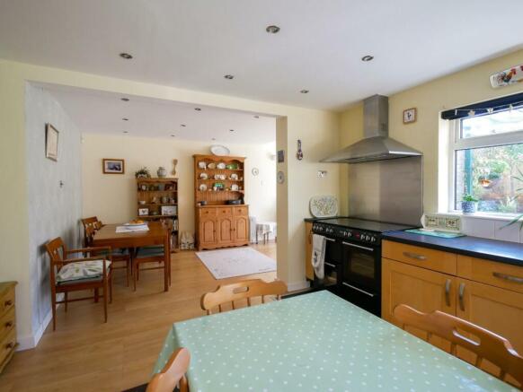 Kitchen/Dining