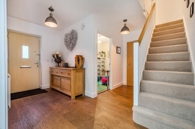 1376061-18-690e18...