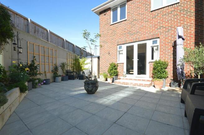 Patio1.jpg