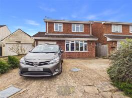 81, New Century Road, Laindon, Basildon SS15 6AQ