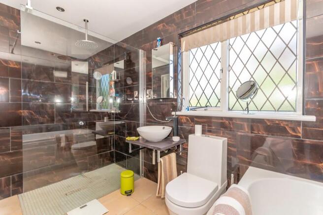 Family bathroom