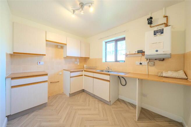 2 bed Bungalow for sale Image 10