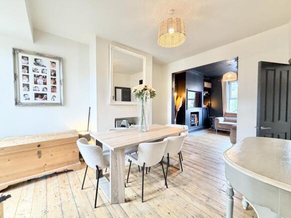 Wolseley Road, Sale, Trafford photo 4