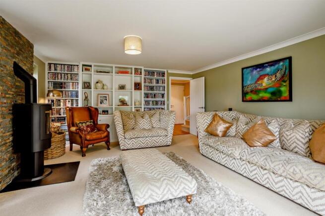 8428151-interior08-800.jpg