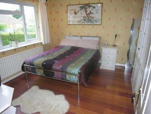 BEDROOM 1: