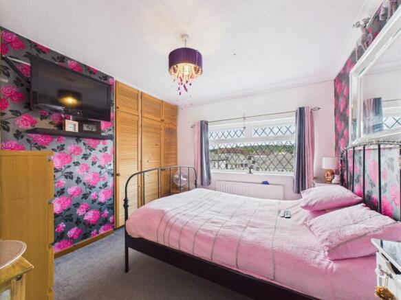 3 bed Semi-Detached for sale Image 5