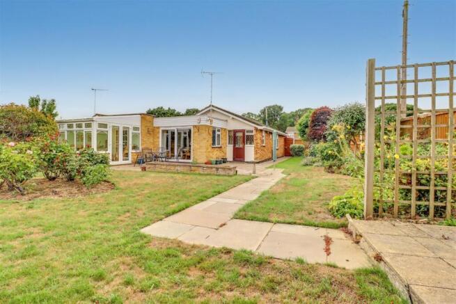 Toppesfield Avenue, Wickford photo 3