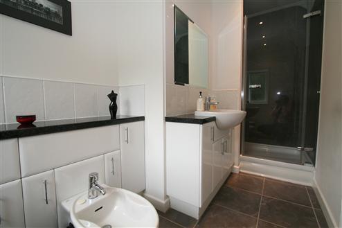 En-suite to Bedroom 1