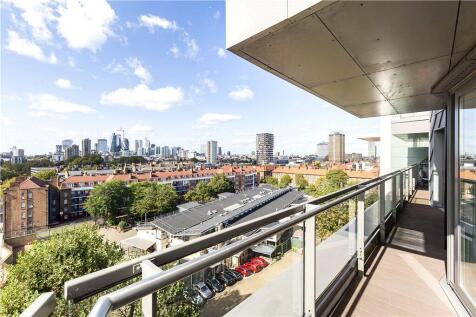 The Highway, London, E1W