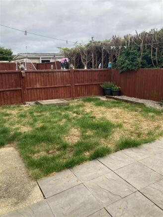 3 Butlin Close (17).JPG