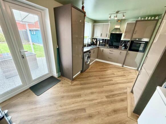 3 bed Detached for sale Image 6