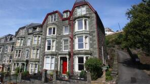 Flat 6, Shelbourne, St Johns Hill, Barmouth LL42 1AF