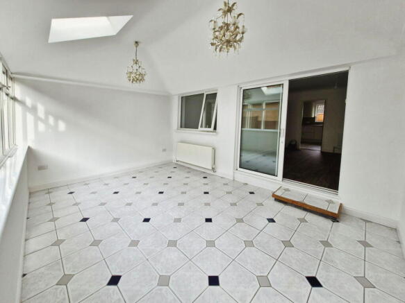 3 bed Detached Bungalow for sale Image 11