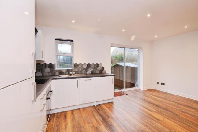 1 bed Terraced for sale Image 8
