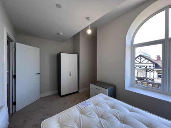 1 bed Flat to rent Image 4