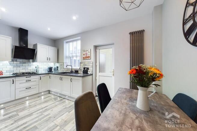 KITCHEN-DINER