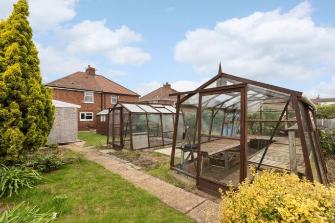 3 bed Semi-Detached for sale Image 12