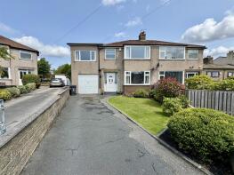 8, Poplar Crescent, Bradshaw, Halifax HX2 9RY
