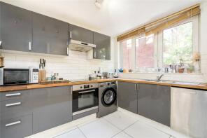 18, Bartholomew Court, Old Street, London EC1V 9NH