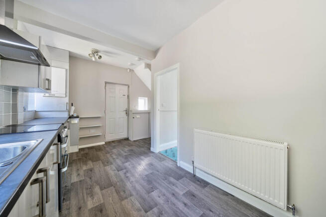3 bed Semi-Detached for sale Image 7