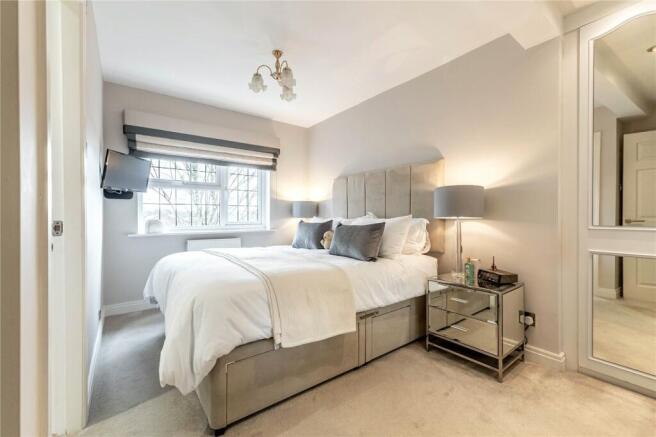 4 bed Detached for sale Image 4