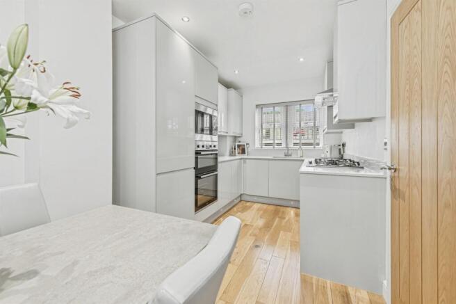 3 bed End of Terrace for sale Image 5