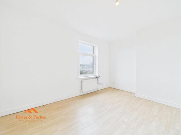 4 bed Terraced for sale Image 11
