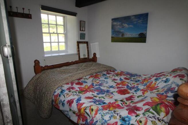2 bed Apartment to rent Image 5