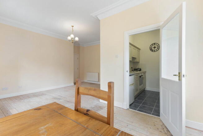 2 bed Flat for sale Image 5