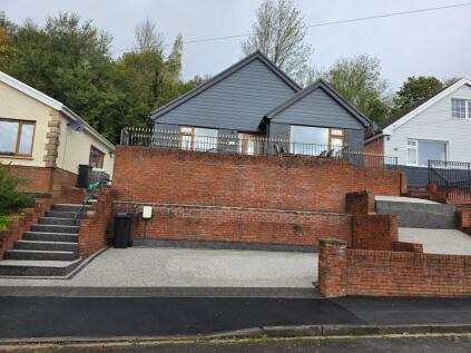 Maes Rhedyn, Baglan, SA12