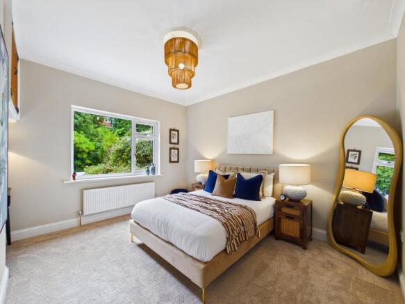4 bed Detached Bungalow for sale Image 12