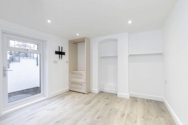 Basement Room-04