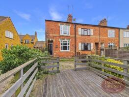 10, Woodbine Cottages, Northall, Northampton NN6 9QD