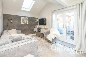 18b, Borrett Avenue, Canvey Island SS8 9EB