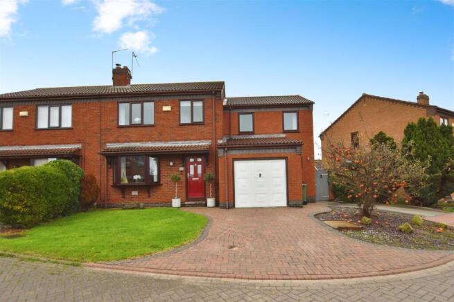 Garage & Driveway