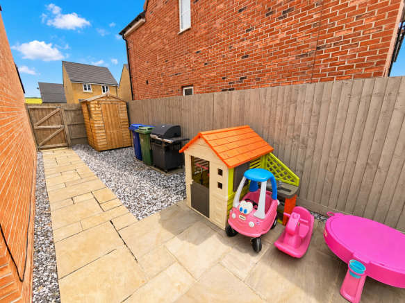 3 bed Semi-Detached for sale Image 11