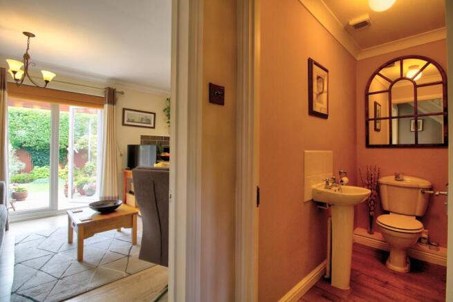 IMG_4921_2_3_Interior 4